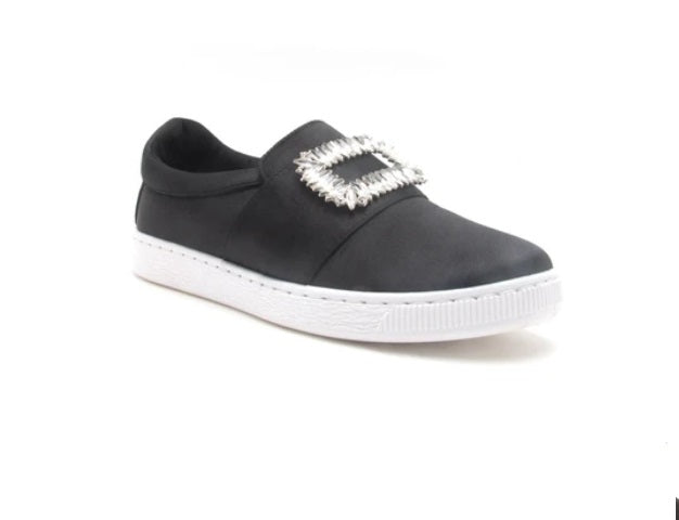 SNEAKERS SHOES