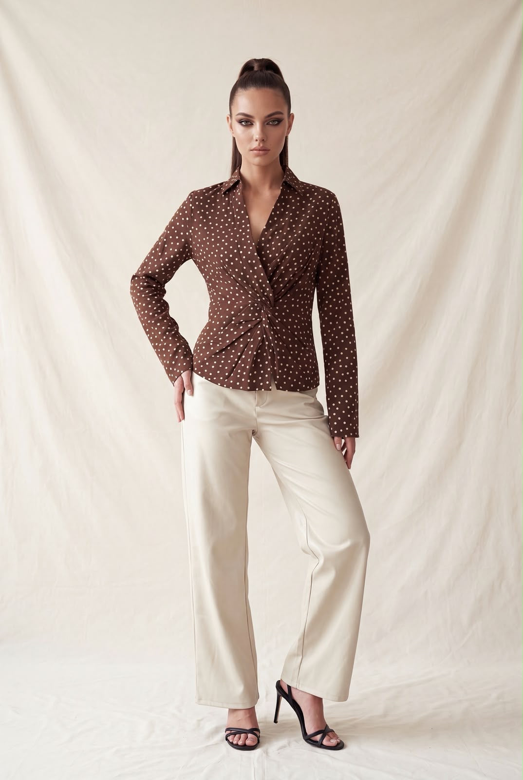 POLKA DOT COLLARED TOP HMT57569D