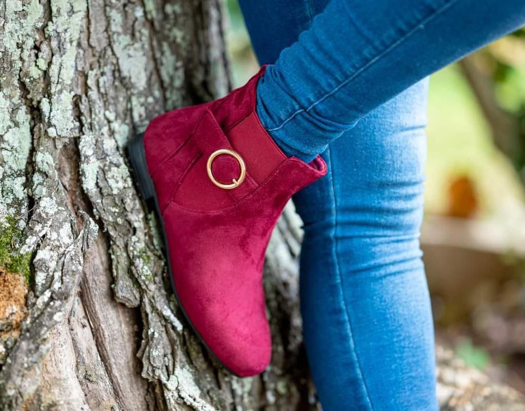 SUEDE BOOT FLAT BETSY