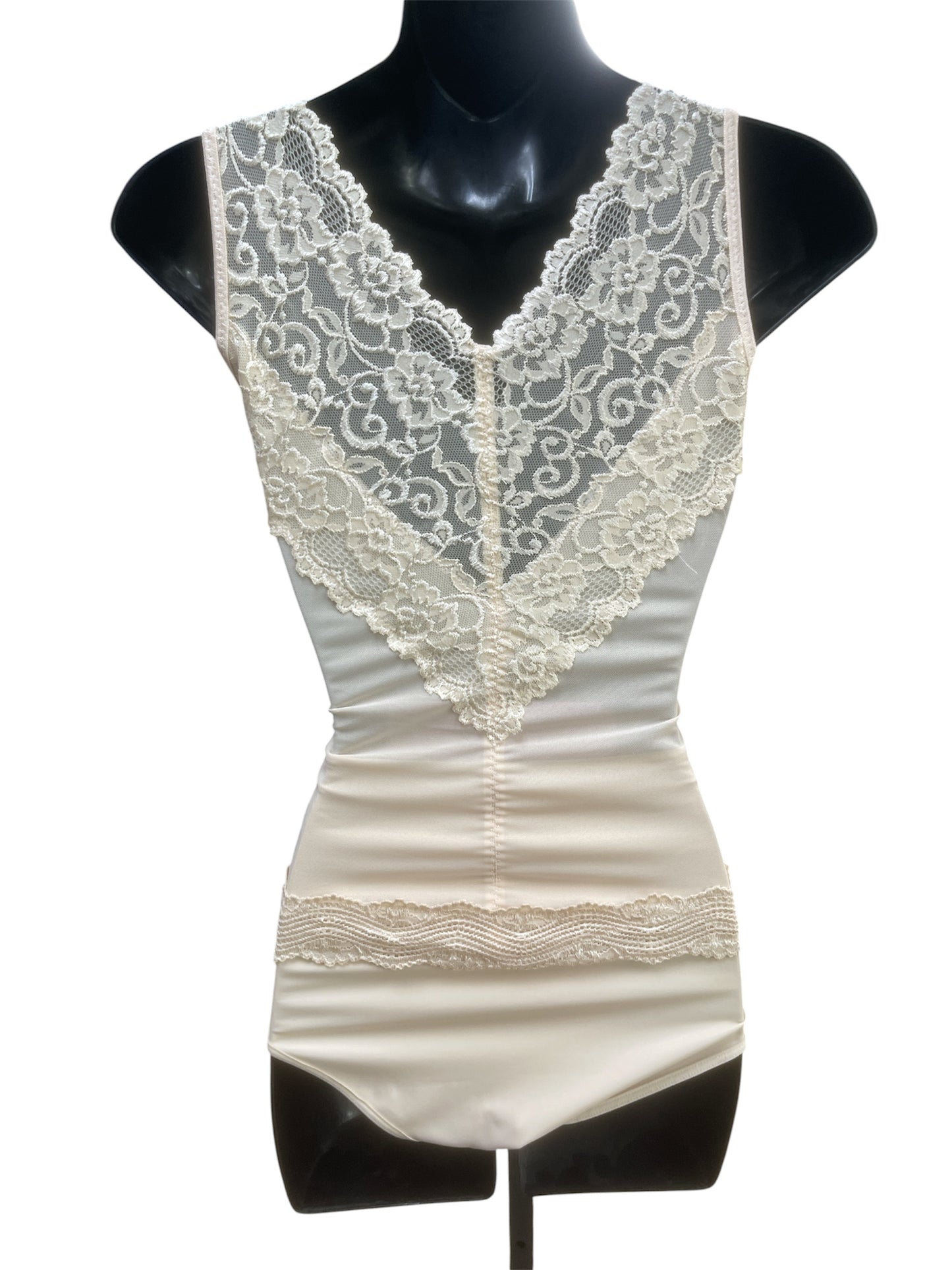 LACE SHAPING CAMISOLE 6736L